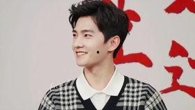 杨洋搞笑爆料视频,笑料连连,揭秘明星幕后趣事 第2张 杨洋搞笑爆料视频,笑料连连,揭秘明星幕后趣事 第2张